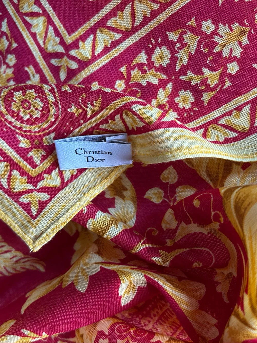 ♥️Vintage Christian Dior Red and Gold Baroque Scarf♥️